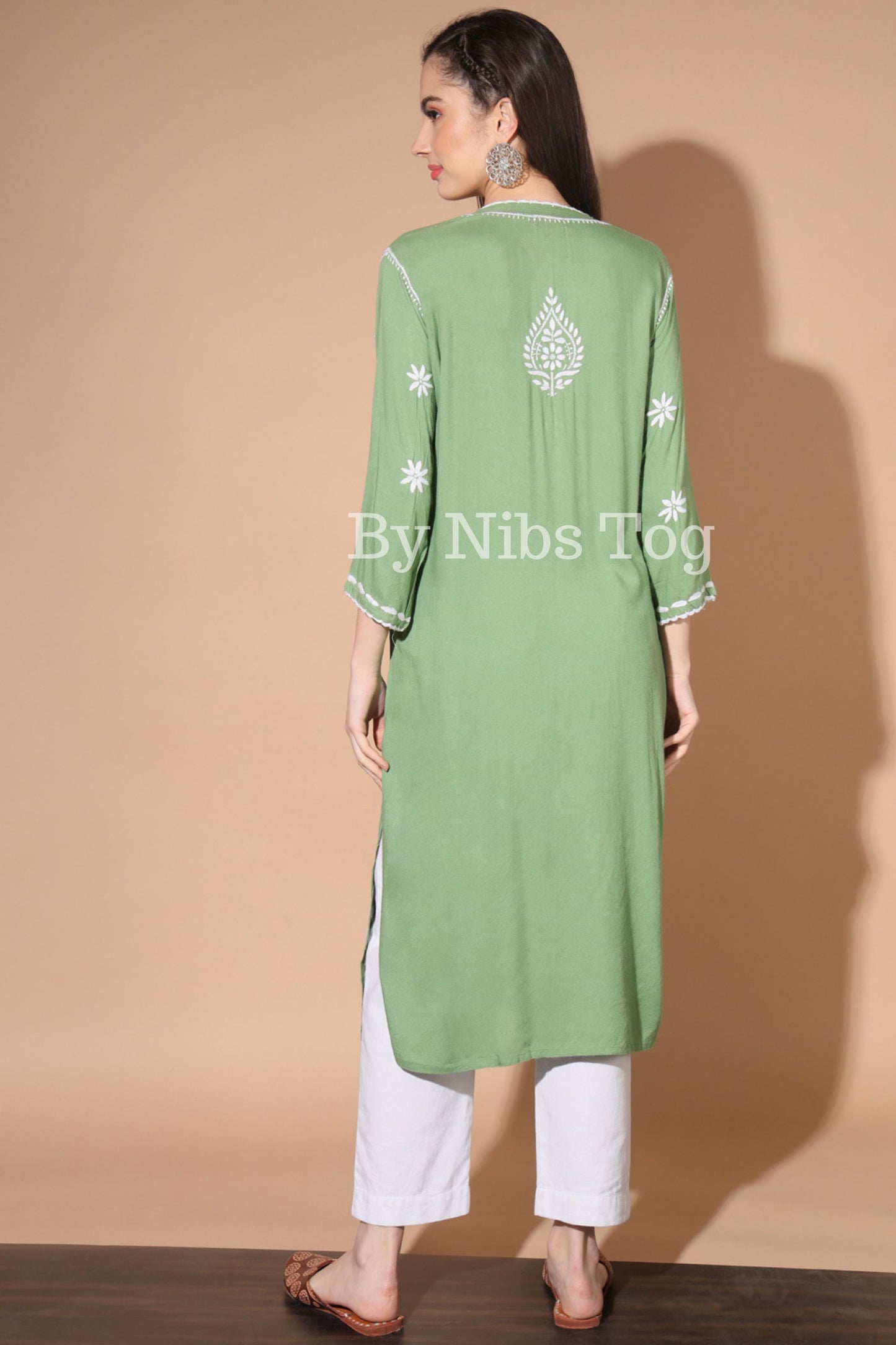 Women's Straight Lucknowi Chikankari Kurta Light Green Cotton