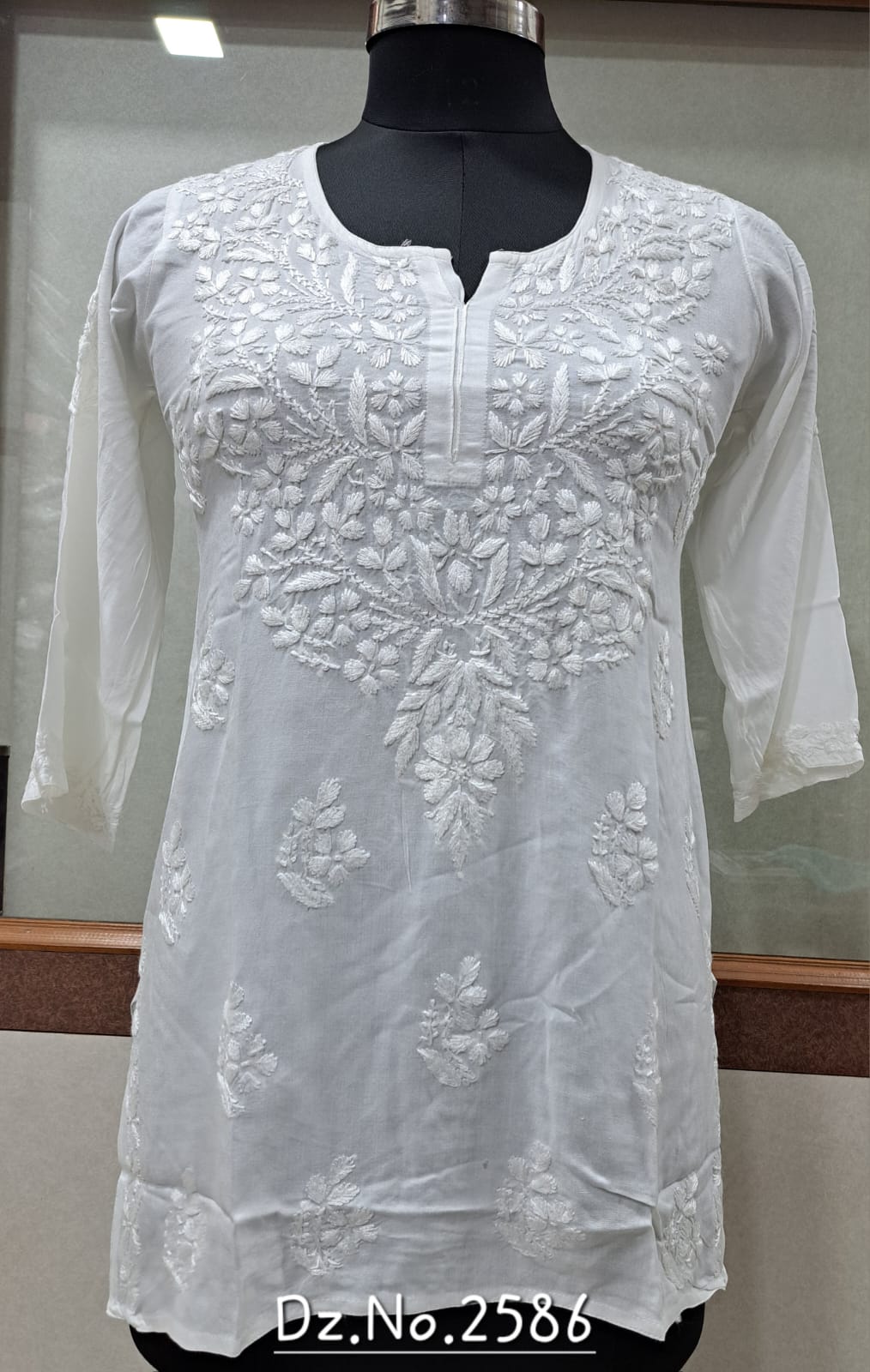 Rozana Cotton Chikankari Short Kurta
