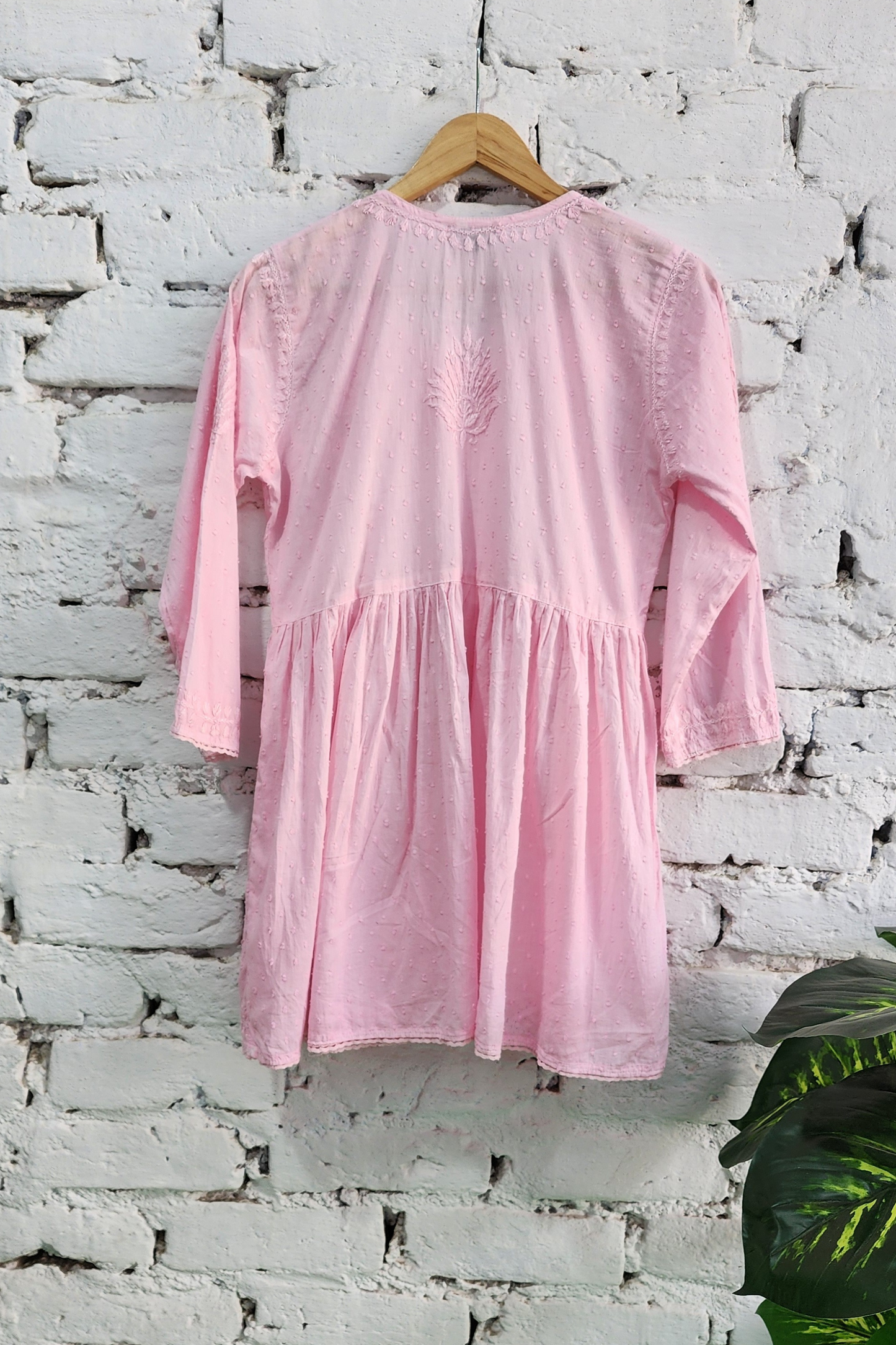 Ira Angrakha Chikankari Mulmul Cotton Short Kurta
