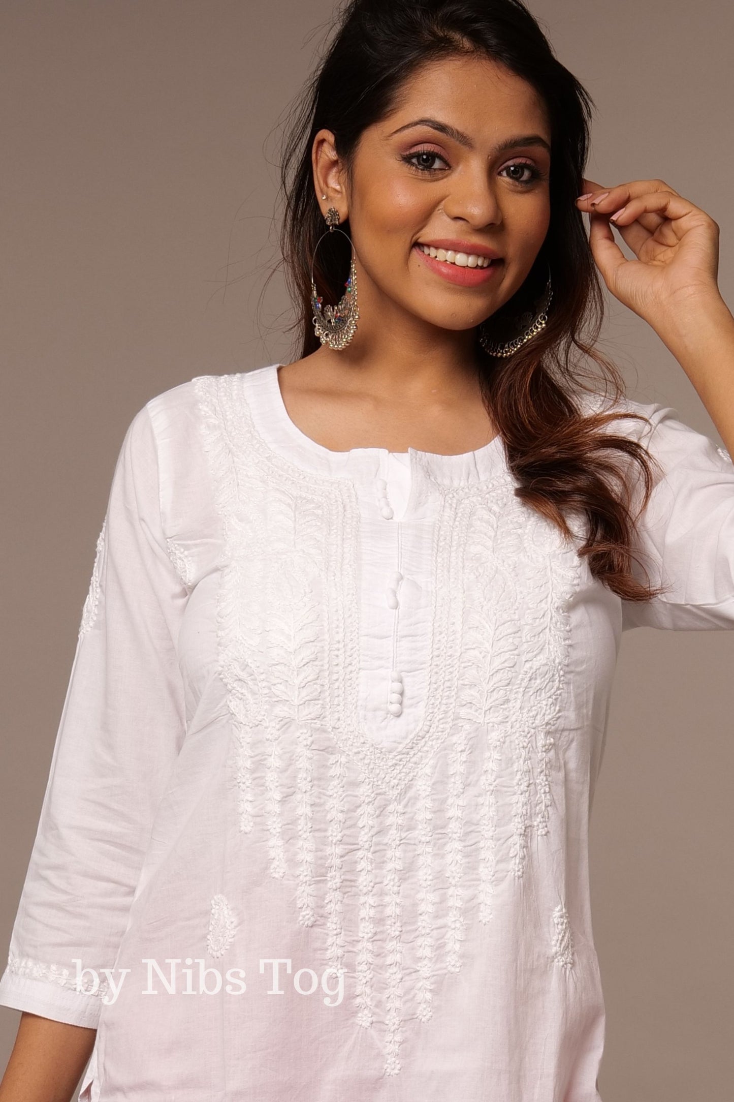 White Cotton Women's Straight Chikankari Kurta