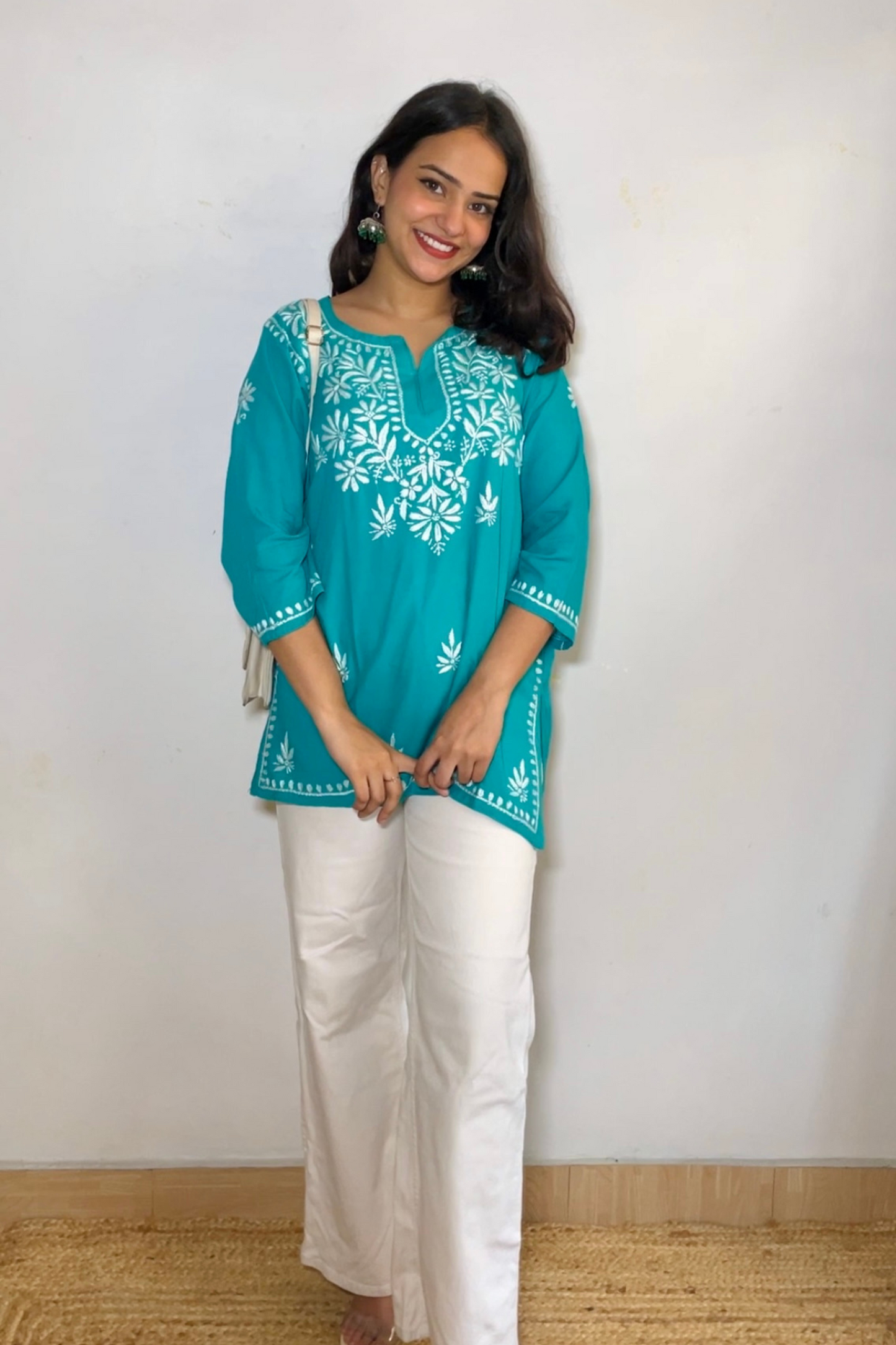 Isha Chikankari Short Kurta