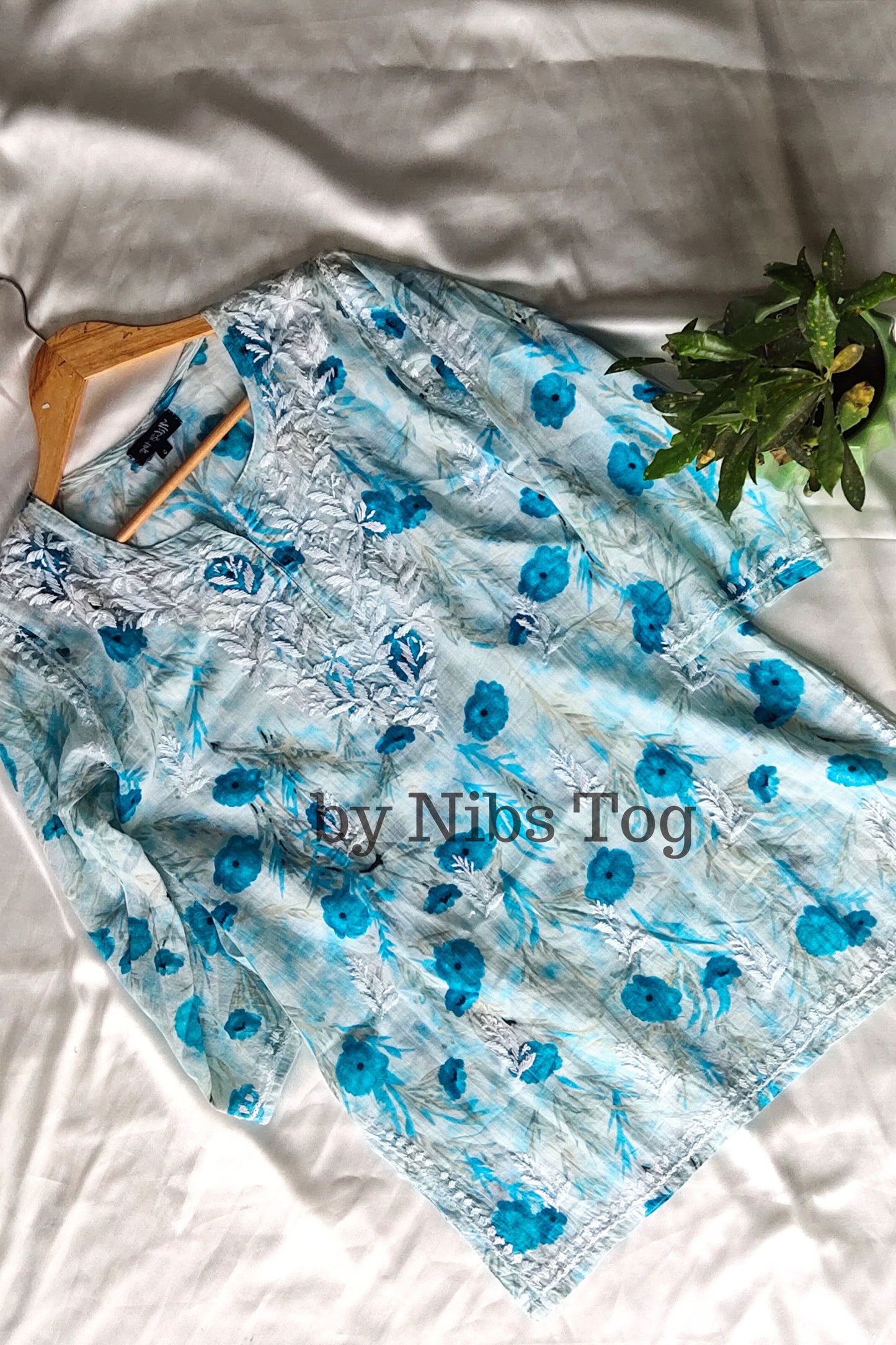 Floral Print Mulmul Cotton Short Chikankari Kurta Blue