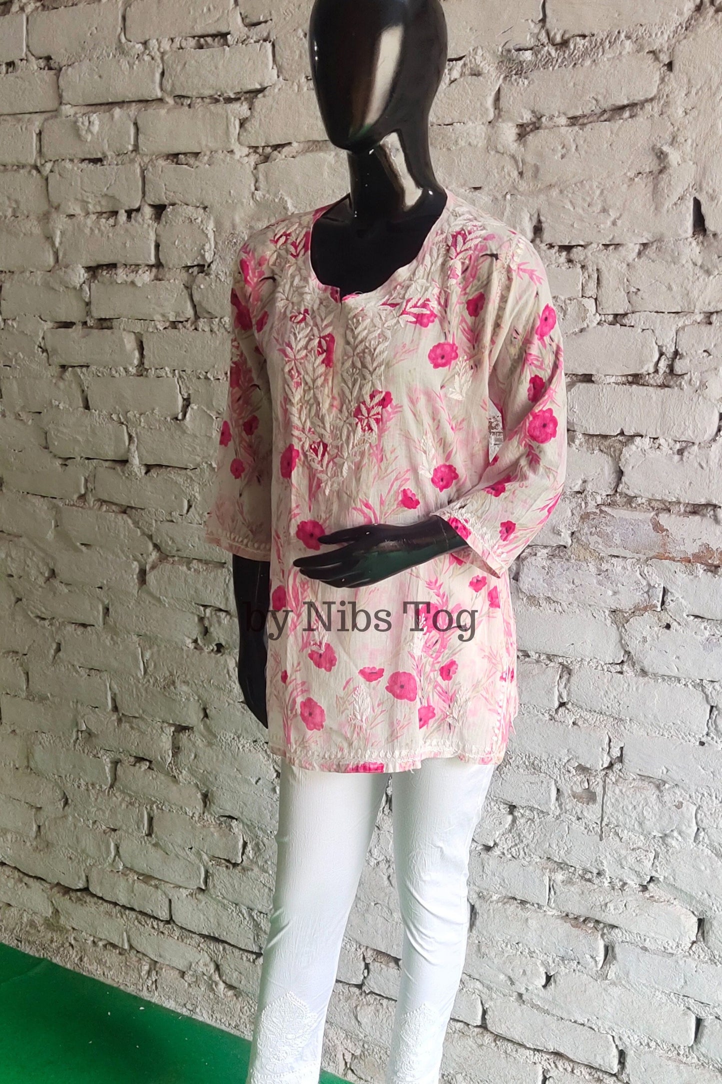 Floral Print Mulmul Cotton Short Chikankari Kurta Pink