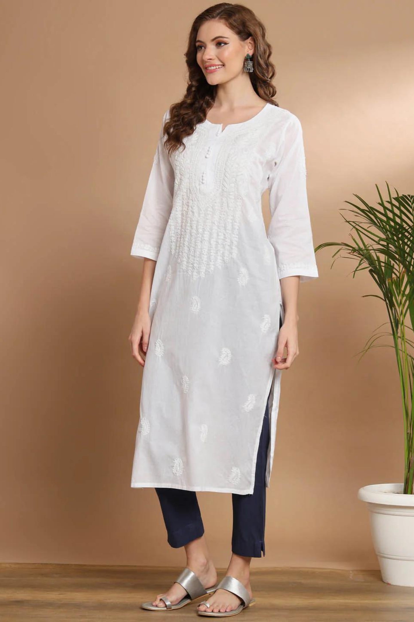 Rozana White Mulmul Cotton Chikankari Kurta