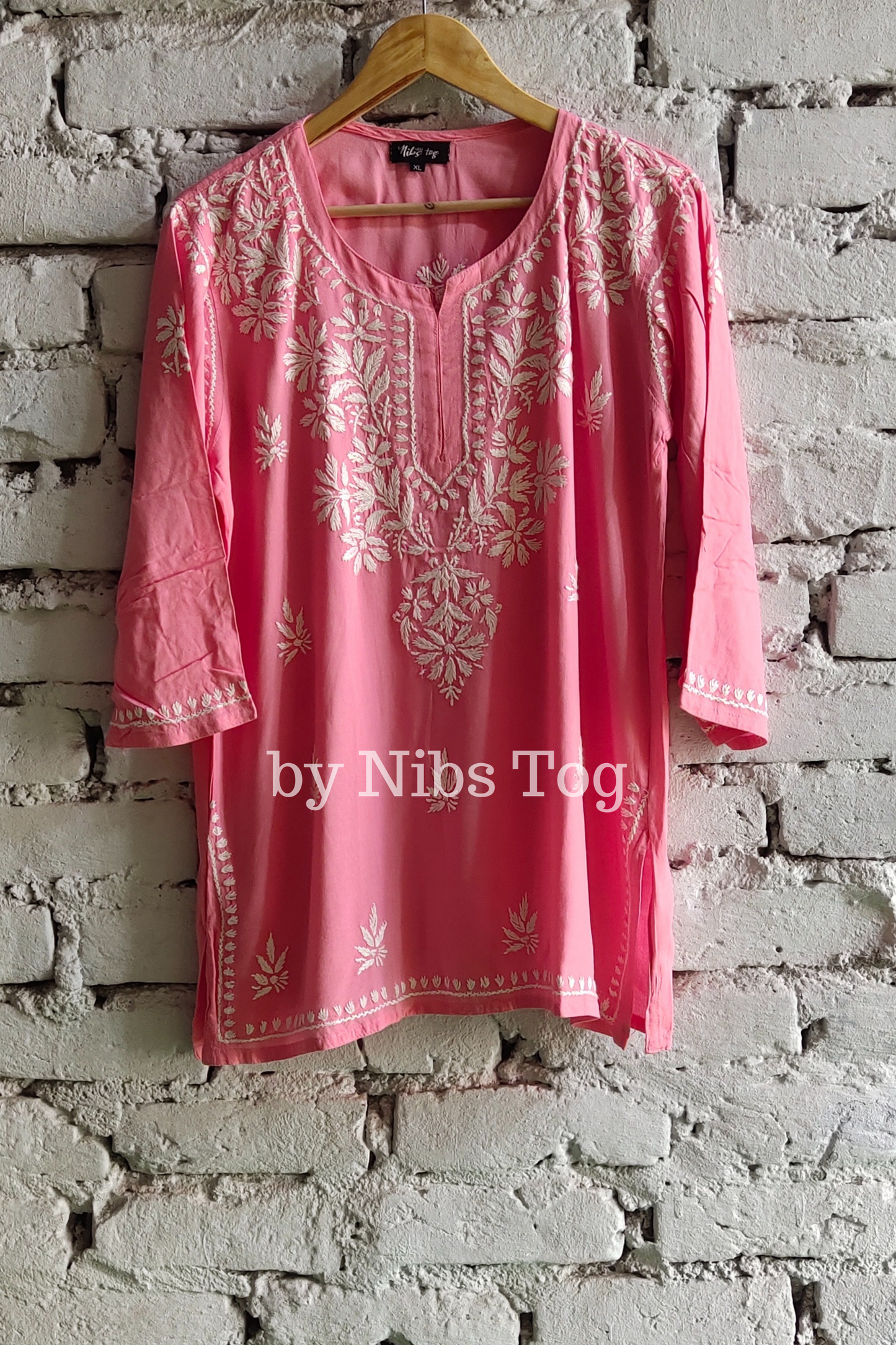 Isha Chikankari Short Kurta