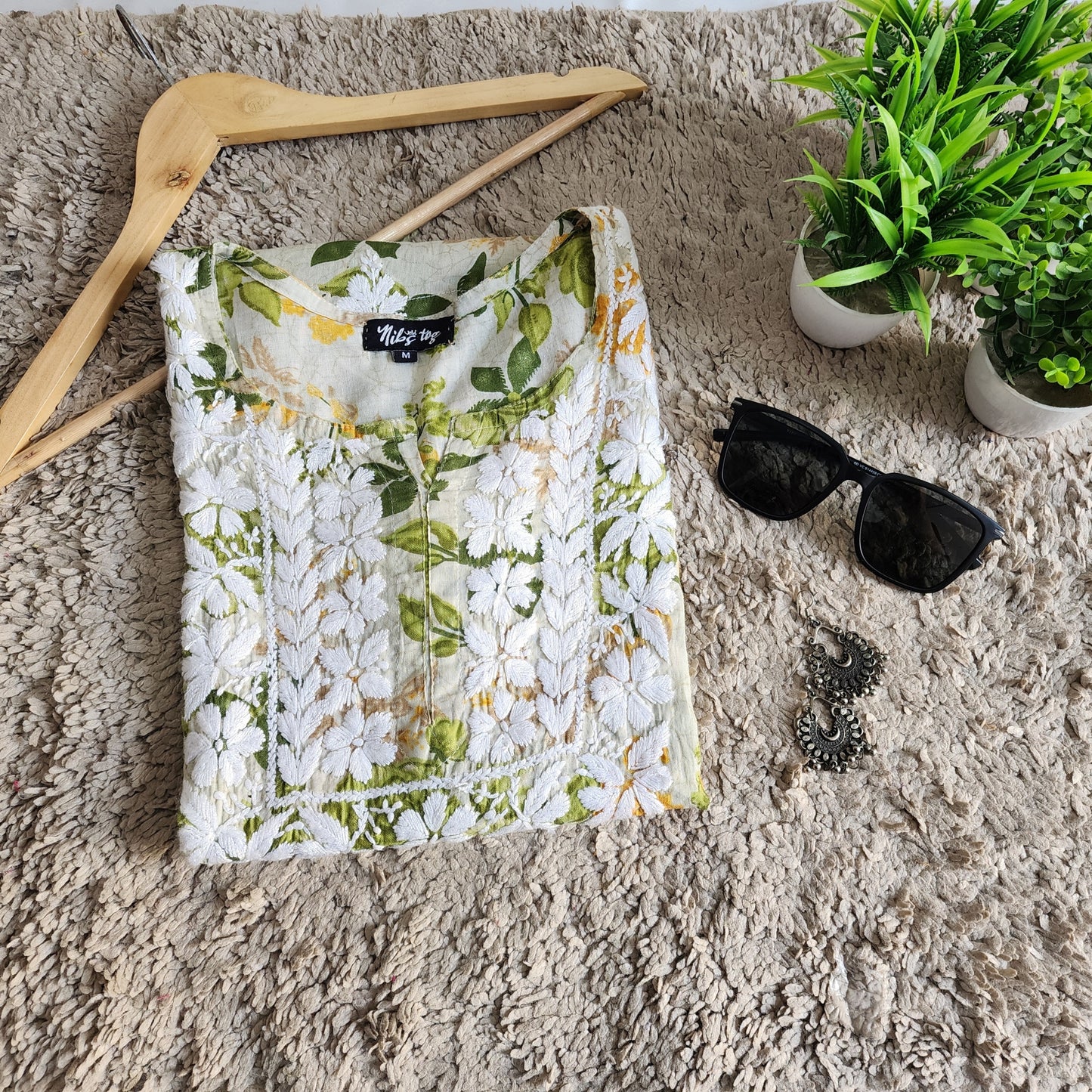 Meer Floral Print Mulmul Chikankari Short Kurta