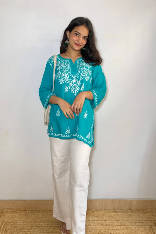 Isha Chikankari Short Kurta