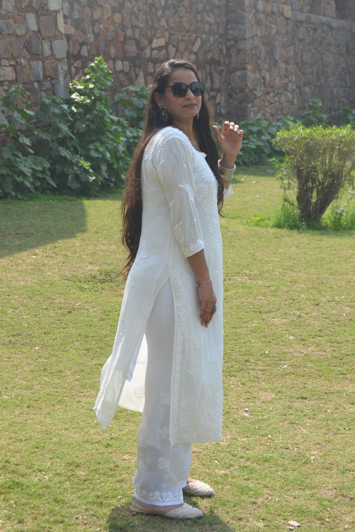 Insha White Chikankari Kurta Palazzo Set