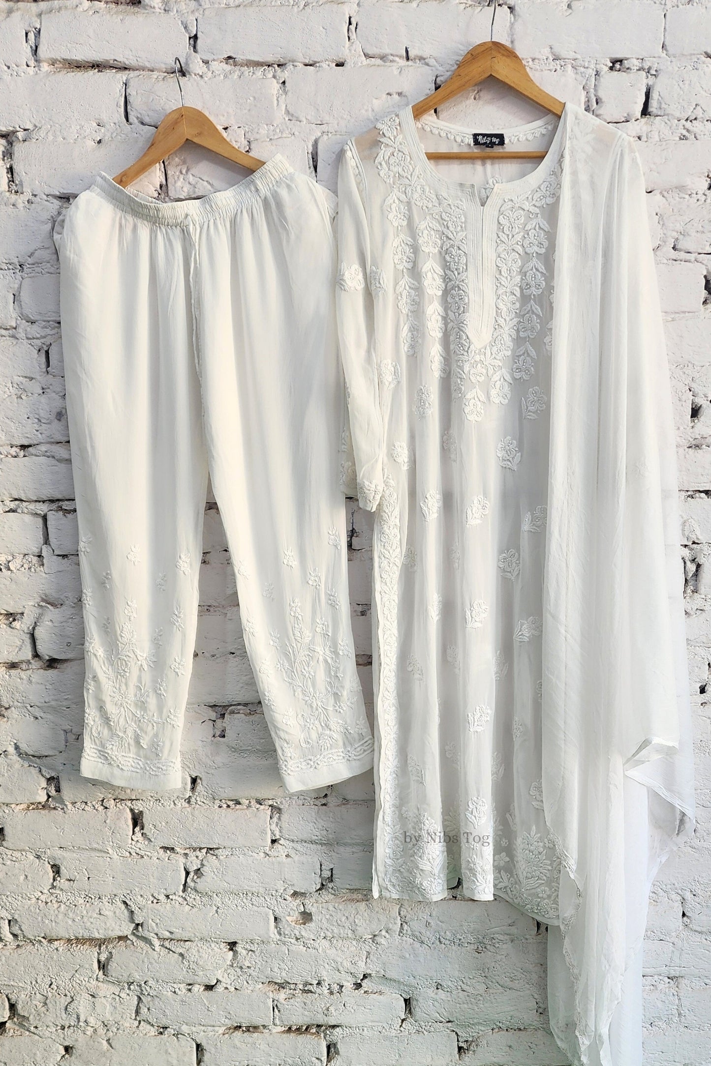 Adaya White Chikankari Kurta Set Georgette